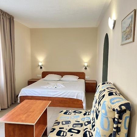 Hotel Jambo Golden Sands Exterior photo